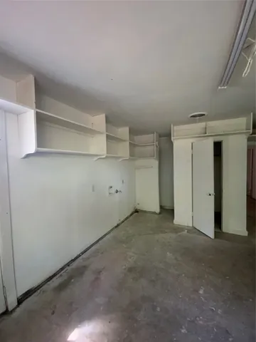 $1,900 | 405 Azalea Drive, Baytown, TX 77520