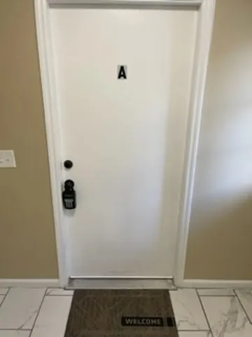 a view of utility room