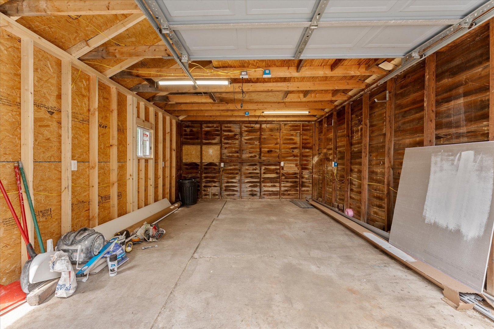 305 South Fair Street Champaign, IL 61821 - Photo 28 of 41 a view of an empty room with wooden floor