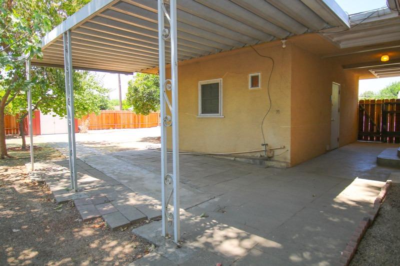 1111 South Klein Avenue Reedley, CA 93654 - Photo 28 of 44