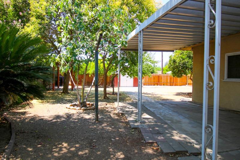 1111 South Klein Avenue Reedley, CA 93654 - Photo 29 of 44