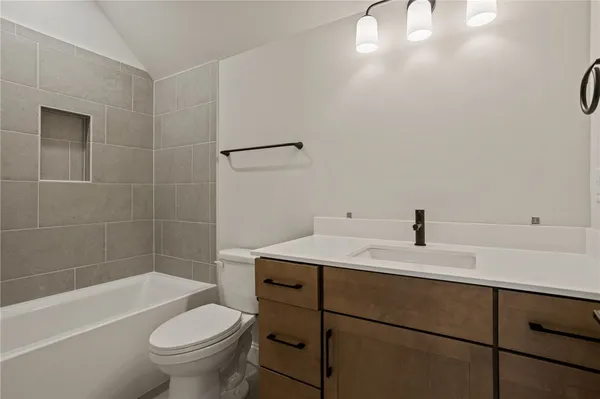 $745,500 | 520 Rosedale Way, Seneca, SC 29672