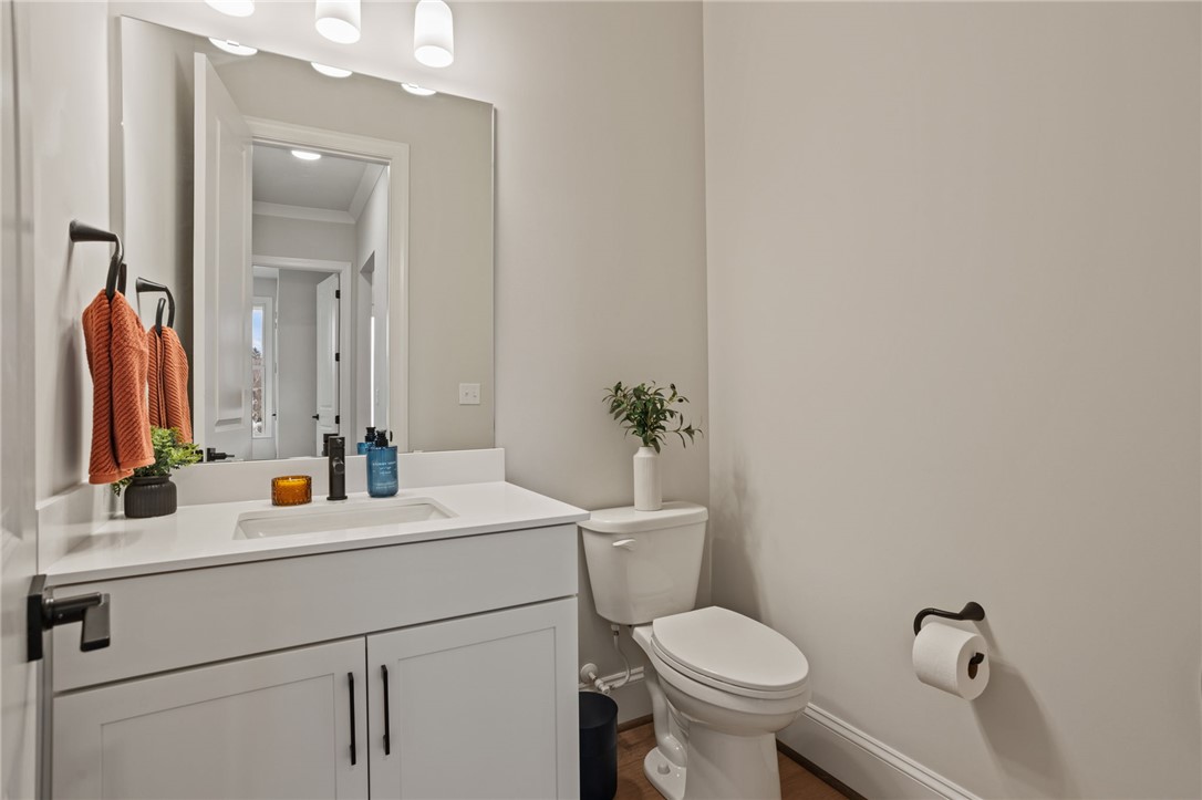 520 Rosedale Way Seneca, SC 29672 - Photo 8 of 30