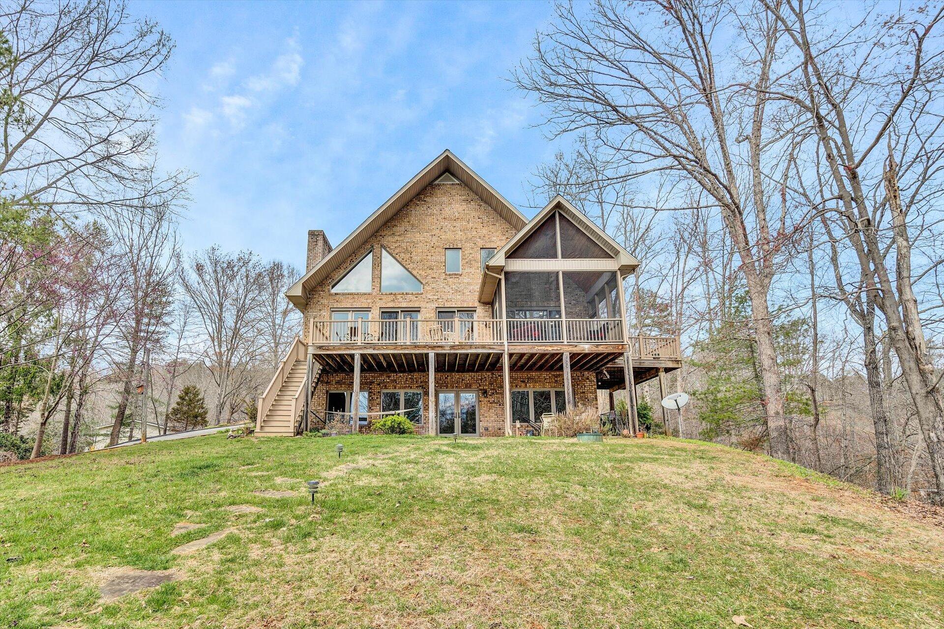 2340 Navigation Point Goodview, VA 24095 - Photo 20 of 49 03-2340 Navigation Pt 007