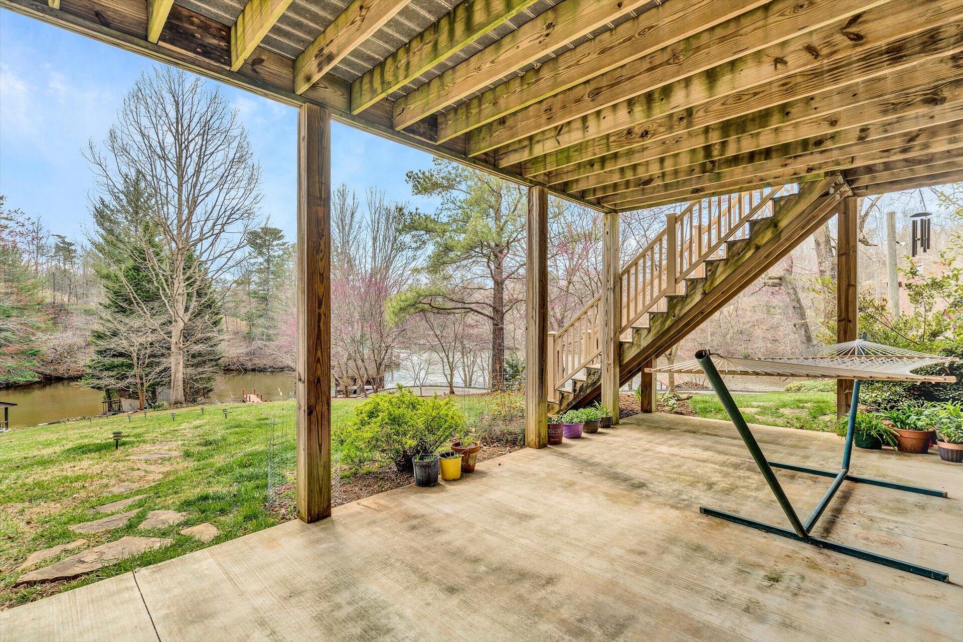 2340 Navigation Point Goodview, VA 24095 - Photo 45 of 49 48-2340 Navigation Pt 050