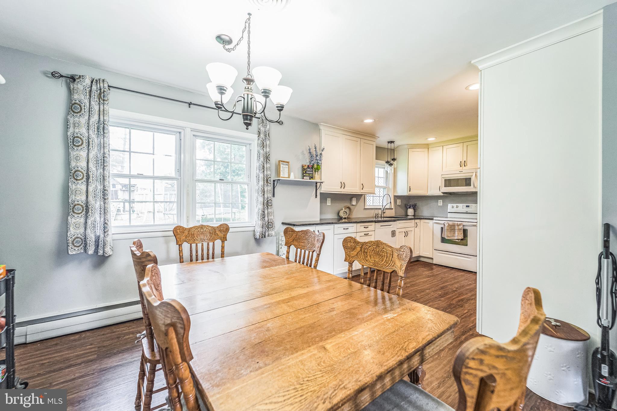 5233 Braddock Road Woodbine, MD 21797 - Photo 13 of 42 Dining Room