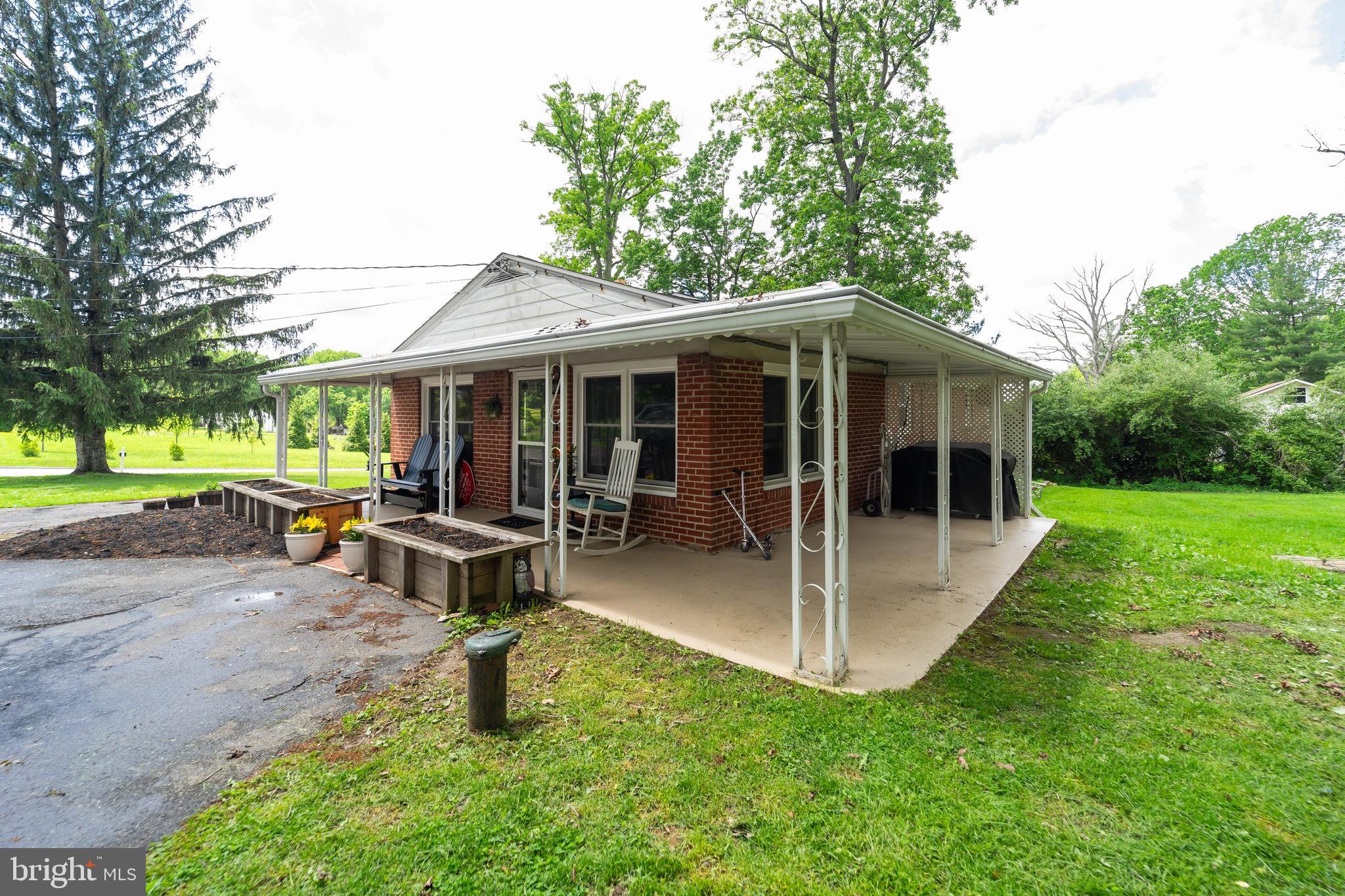 5233 Braddock Road Woodbine, MD 21797 - Photo 3 of 42 Gallery Image 3
