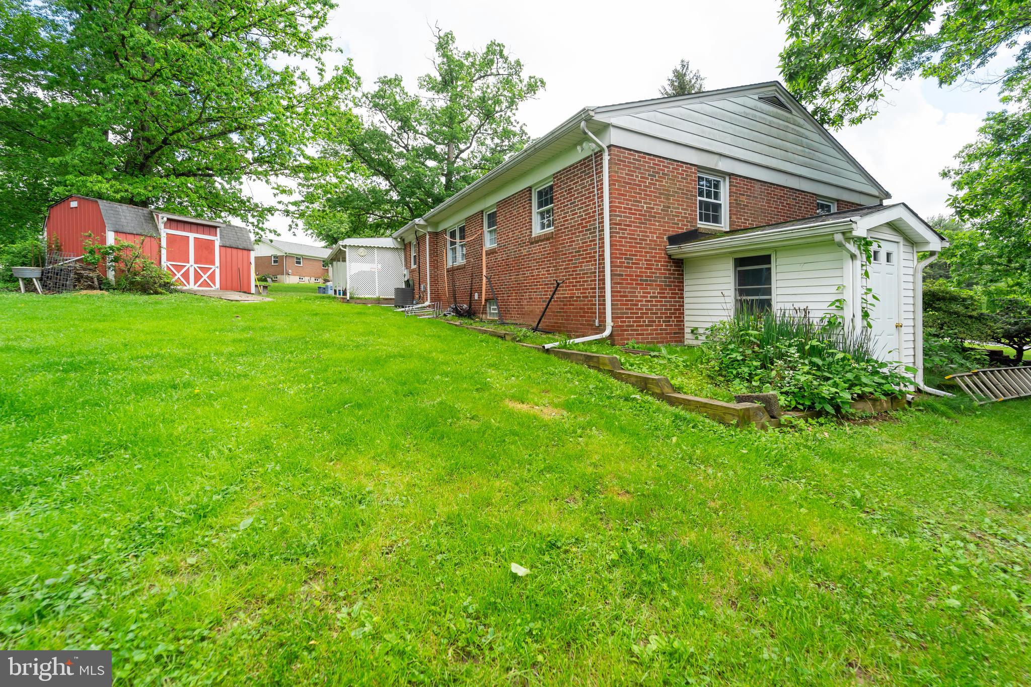 5233 Braddock Road Woodbine, MD 21797 - Photo 4 of 42 Gallery Image 4