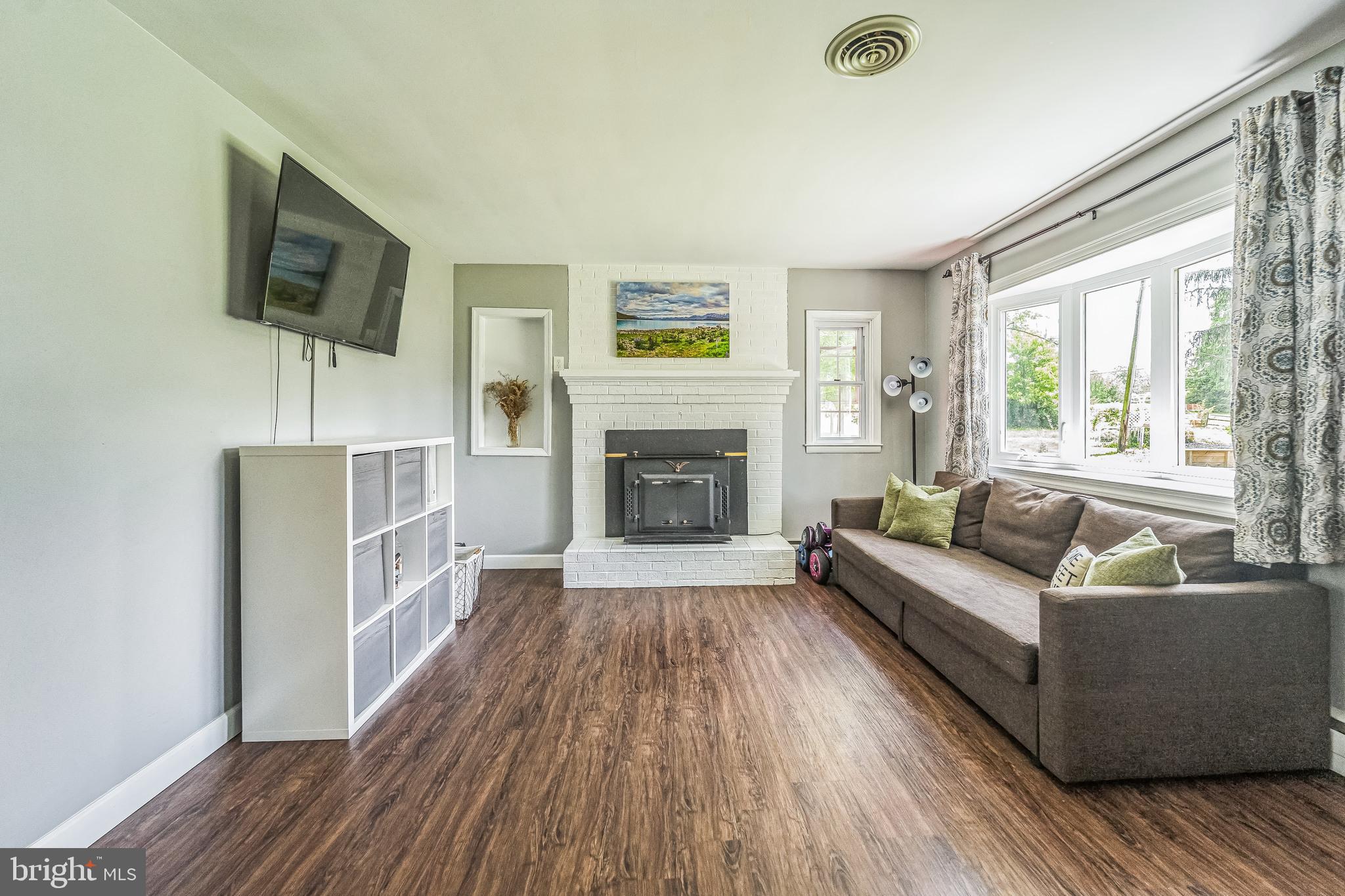 5233 Braddock Road Woodbine, MD 21797 - Photo 8 of 42 Gallery Image 8