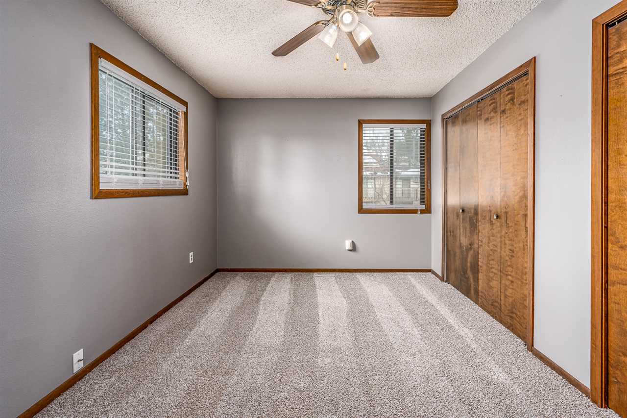 2211 North Houk Road Spokane Valley, WA 99216 - Photo 12 of 20