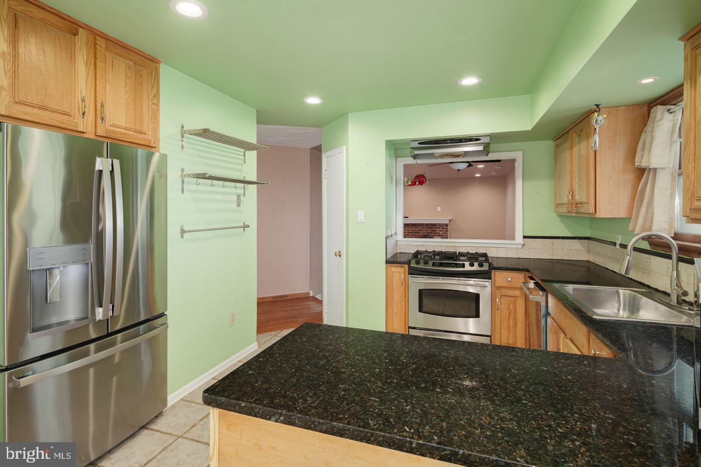 721 Spring Lane Philadelphia, PA 19128 - Photo 16 of 48 Gallery Image 16