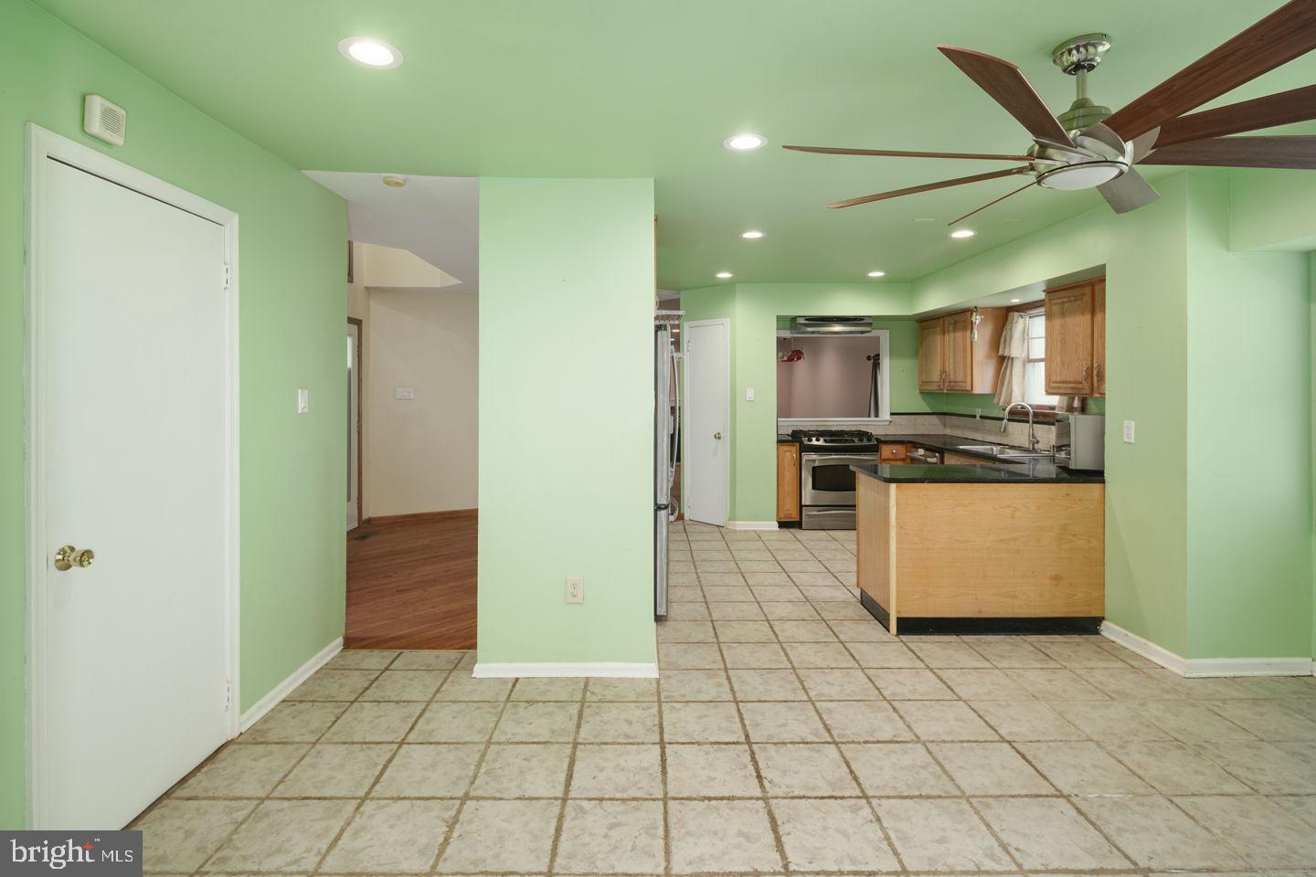 721 Spring Lane Philadelphia, PA 19128 - Photo 19 of 48 Gallery Image 19