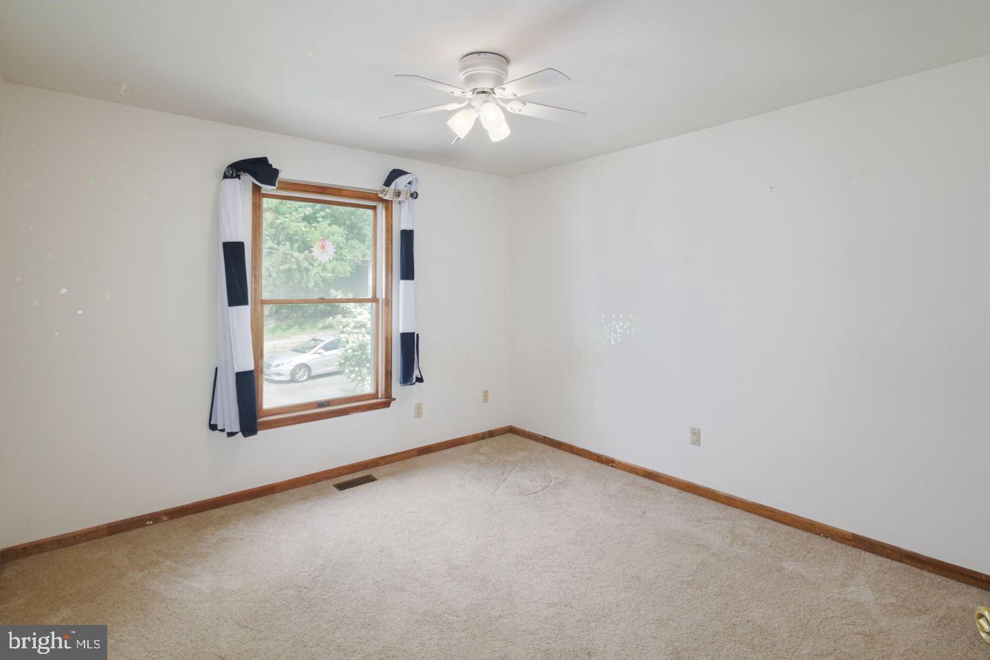 721 Spring Lane Philadelphia, PA 19128 - Photo 28 of 48 Gallery Image 28