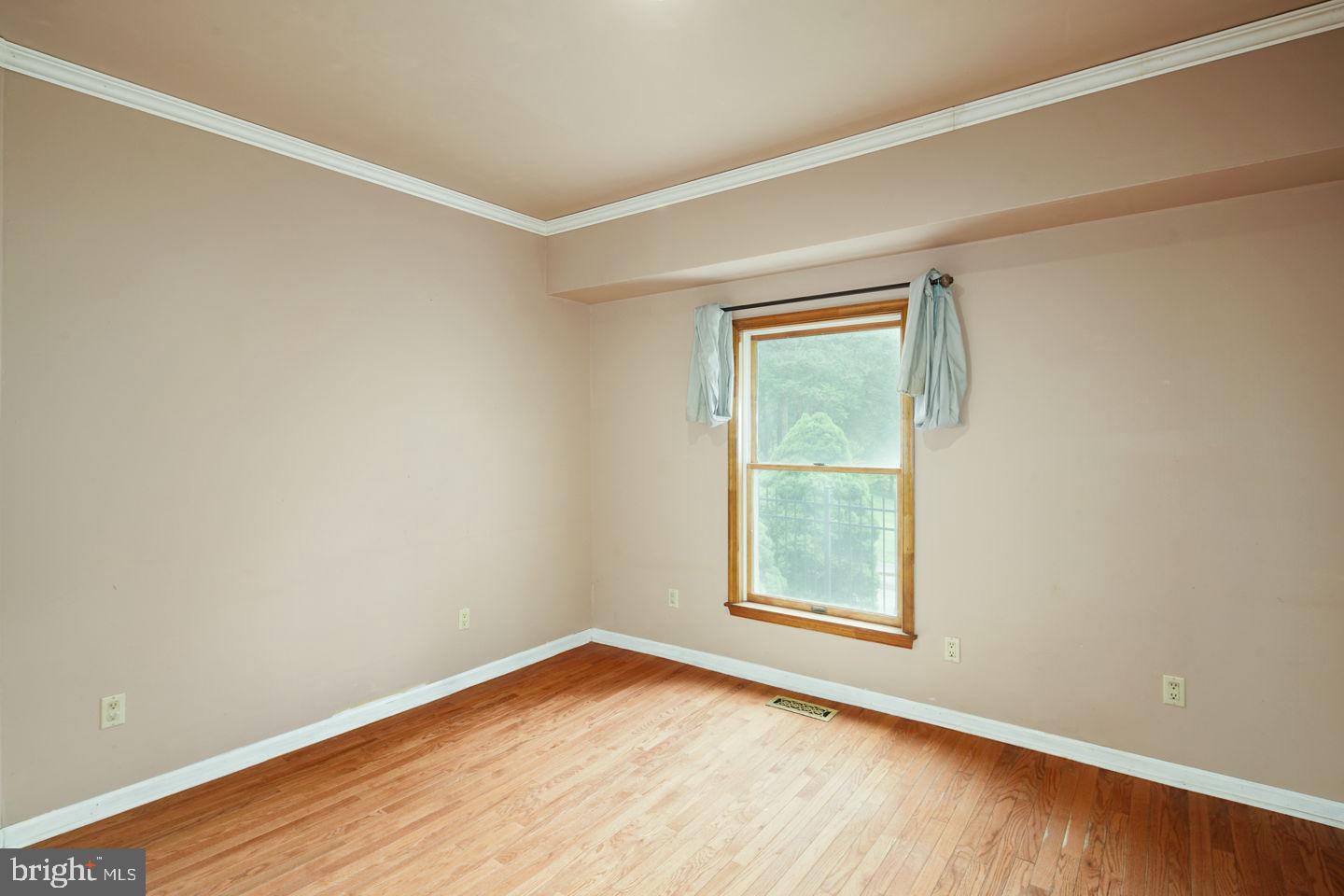 721 Spring Lane Philadelphia, PA 19128 - Photo 8 of 48 Gallery Image 8