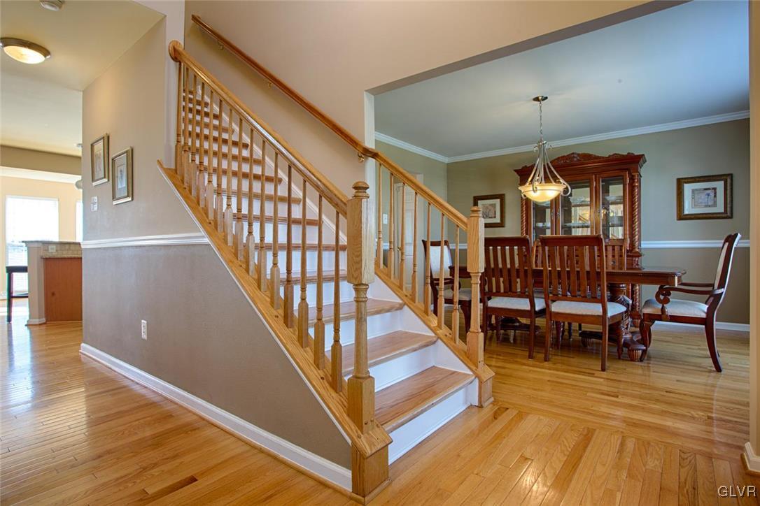 14 Lower Way Road Easton, PA 18045 - Photo 12 of 32 Two story foyer with oak staircase.
