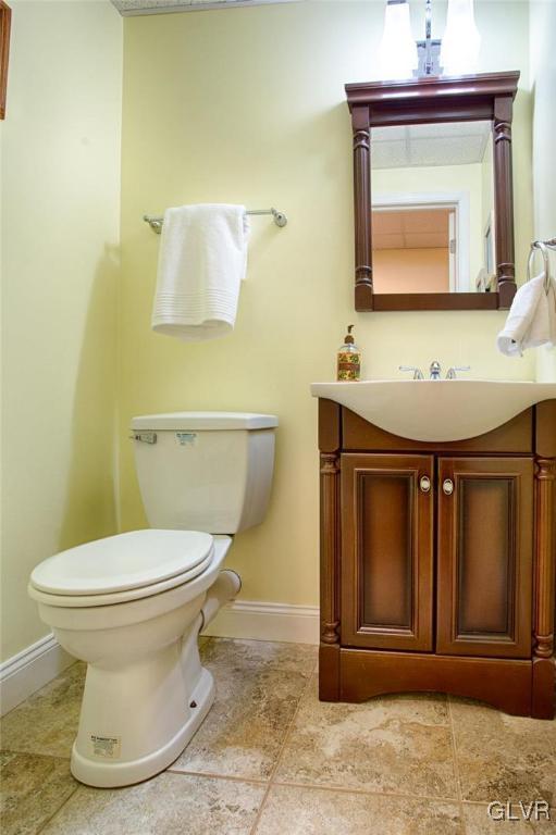 14 Lower Way Road Easton, PA 18045 - Photo 26 of 32 Convenient basement tiled half bath.