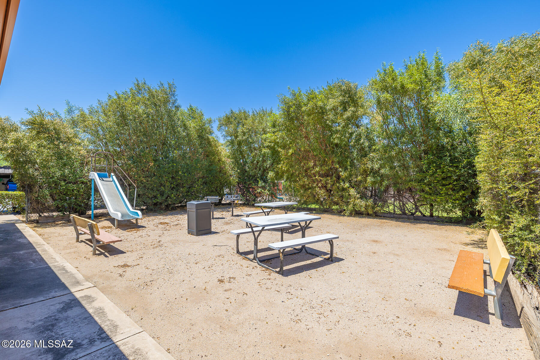 1527 East Prince Road Tucson, AZ 85719 - Photo 34 of 50 Community Area