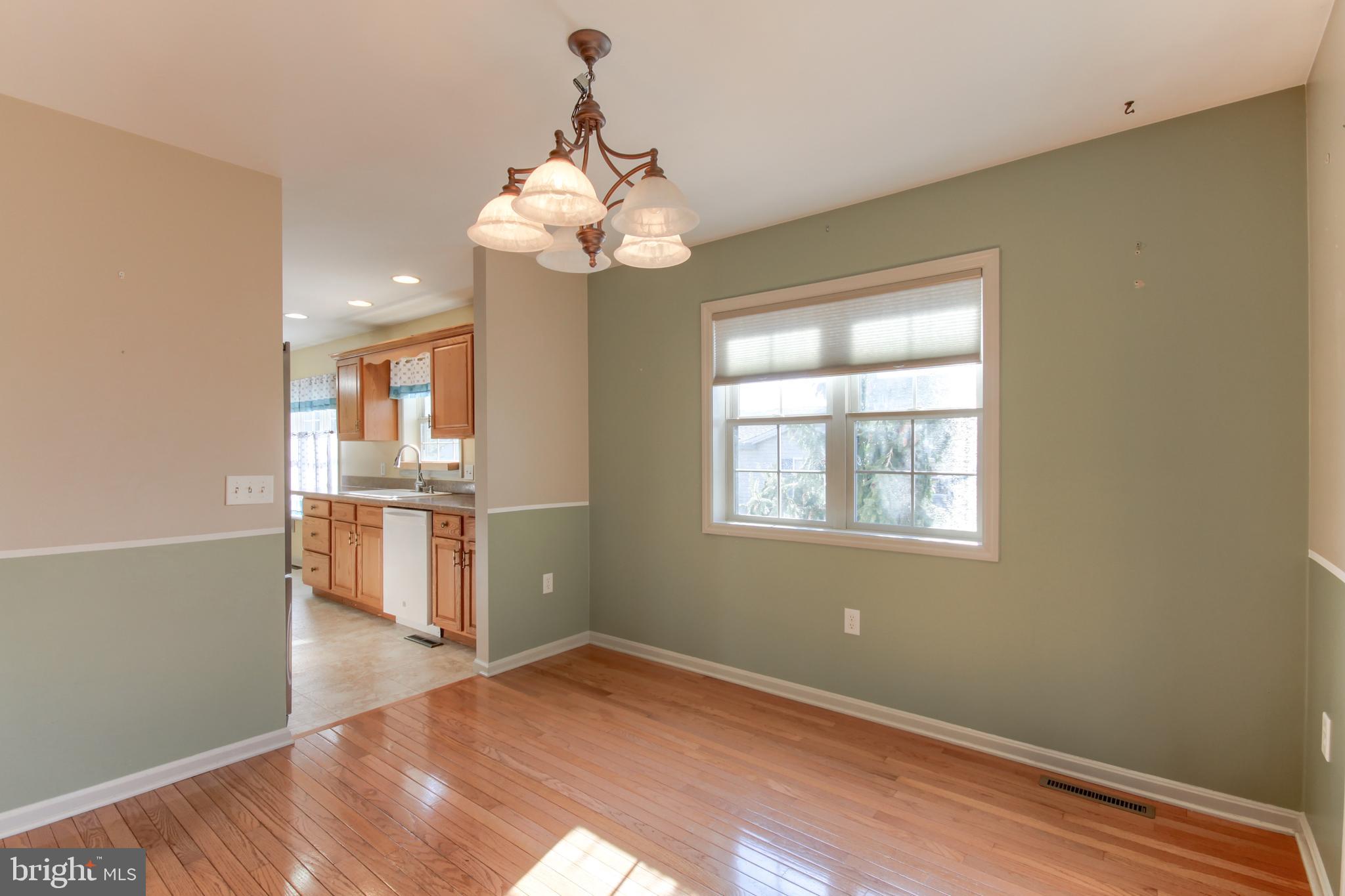 35 Ridge Avenue Carlisle, PA 17013 - Photo 13 of 32 Dining Area Main Floor