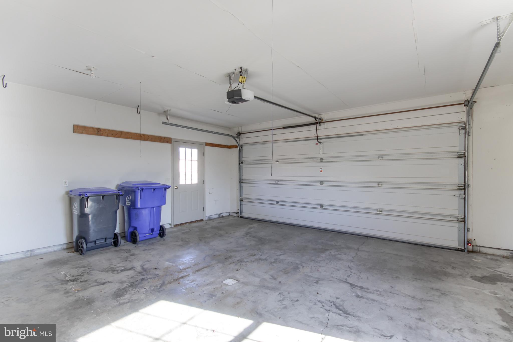 2 Car Garage