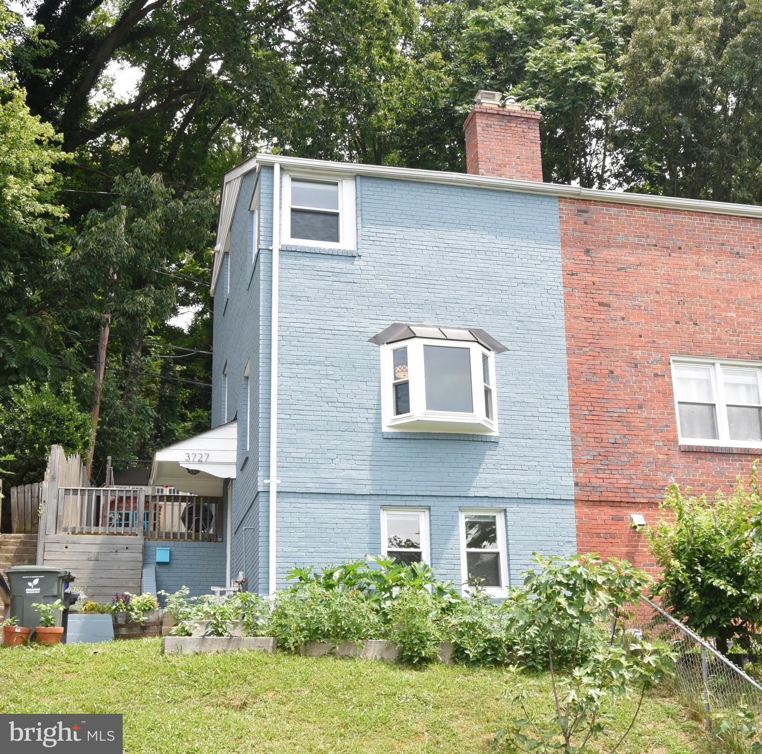 3727 South Kemper Road Arlington, VA 22206 - Photo 1 of 25 Exterior (Front)