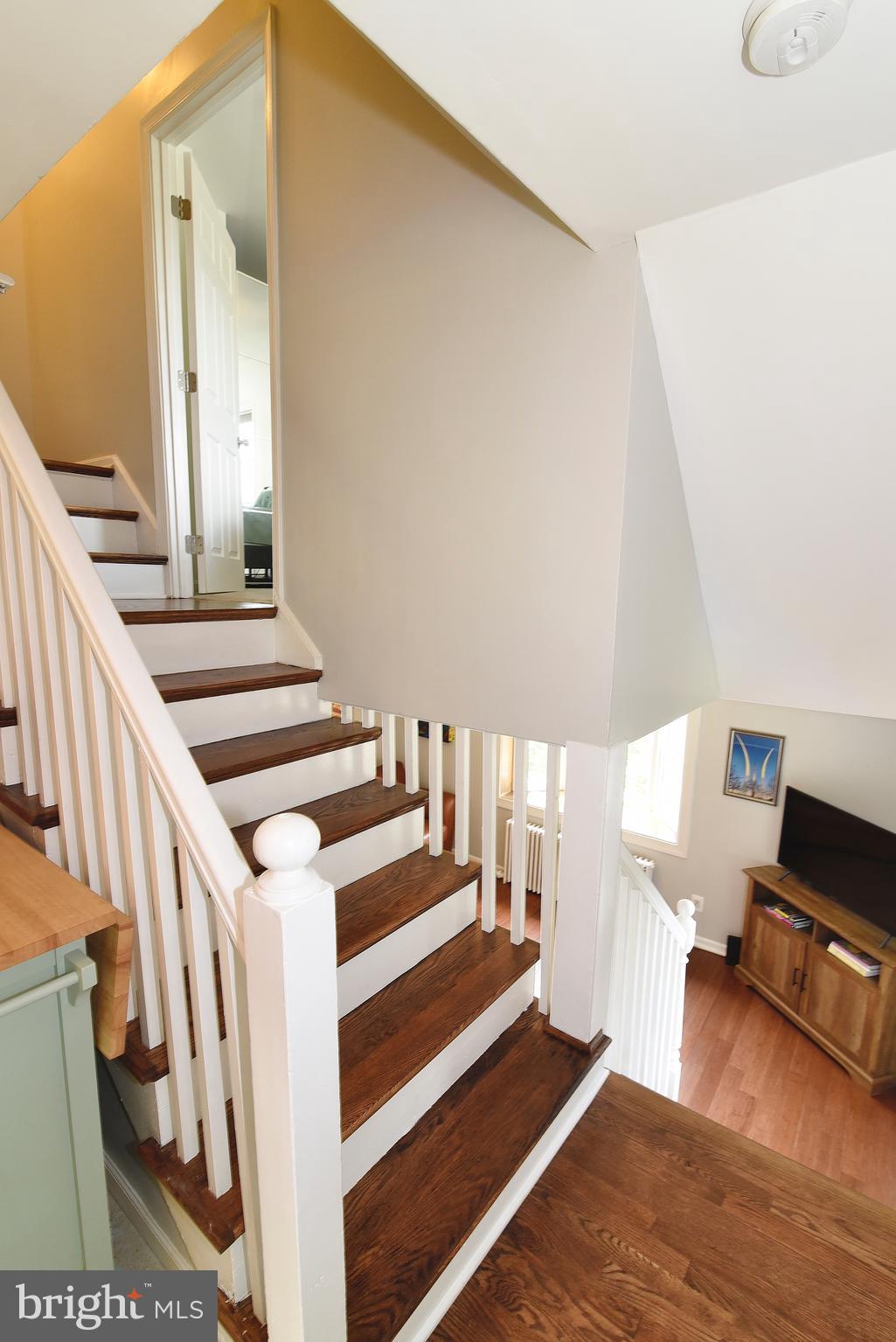 3727 South Kemper Road Arlington, VA 22206 - Photo 13 of 25 Landing
