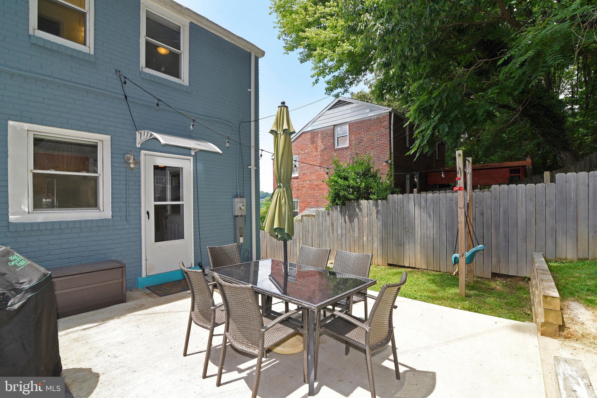 3727 South Kemper Road Arlington, VA 22206 - Photo 3 of 25 Patio