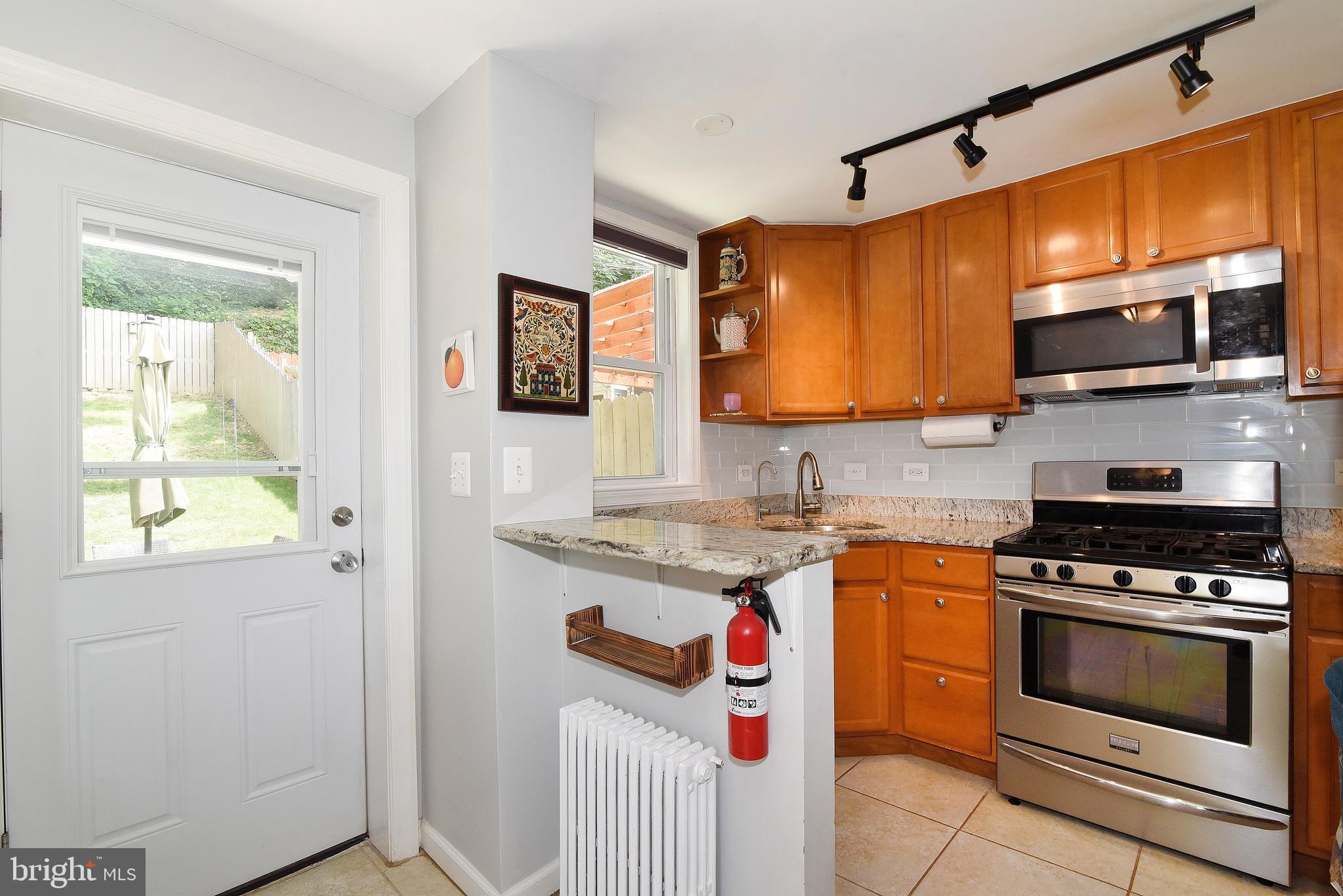3727 South Kemper Road Arlington, VA 22206 - Photo 7 of 25 Open Kitchen