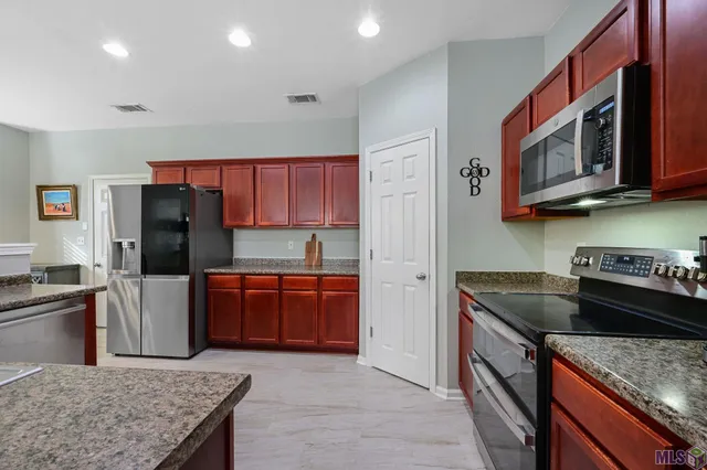 $335,000 | 14462 Caribbean Drive, Gonzales, LA 70737