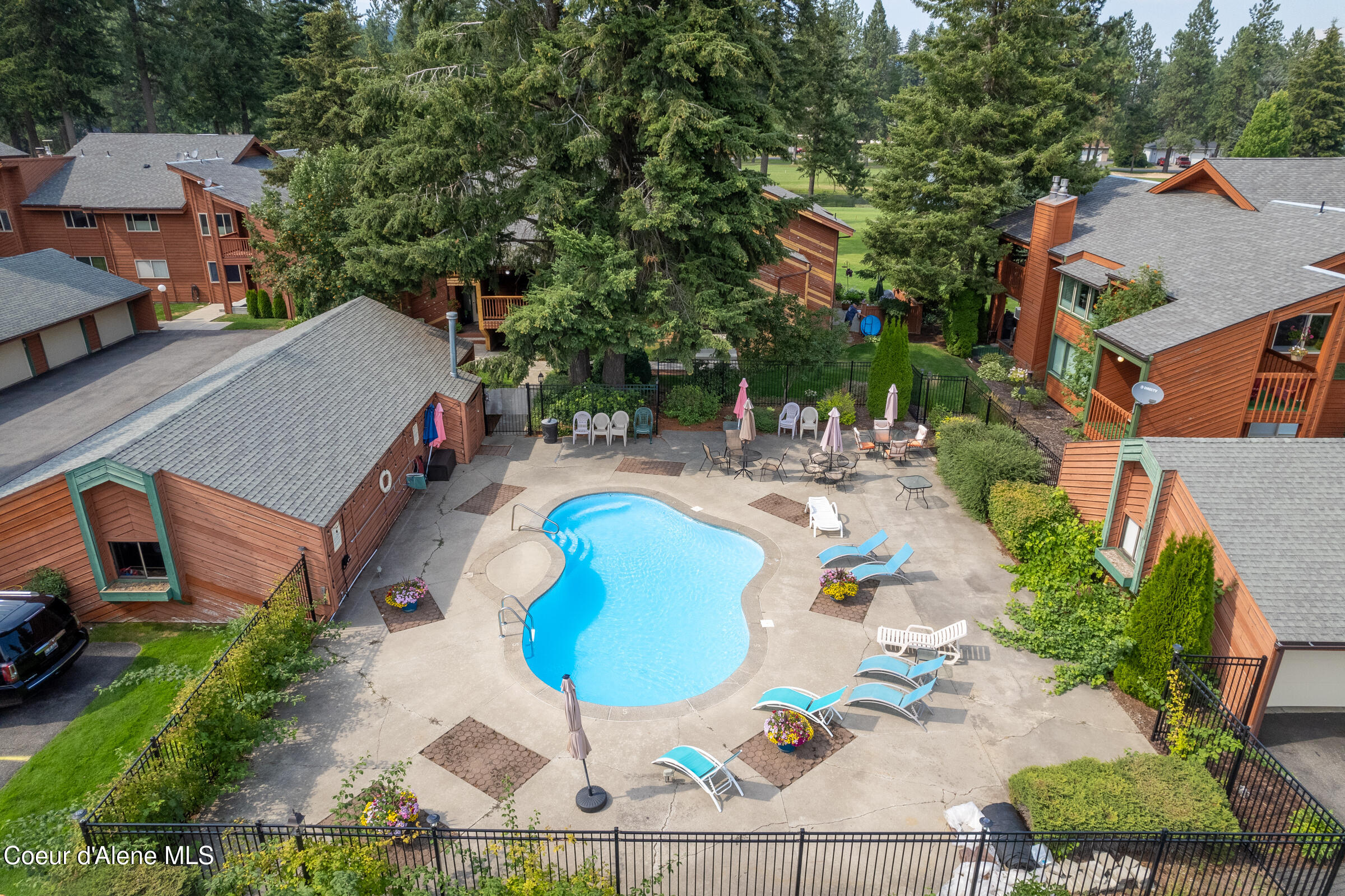 5299 West Green Court, Unit 9 Rathdrum, ID 83858 - Photo 35 of 37 Private Pool