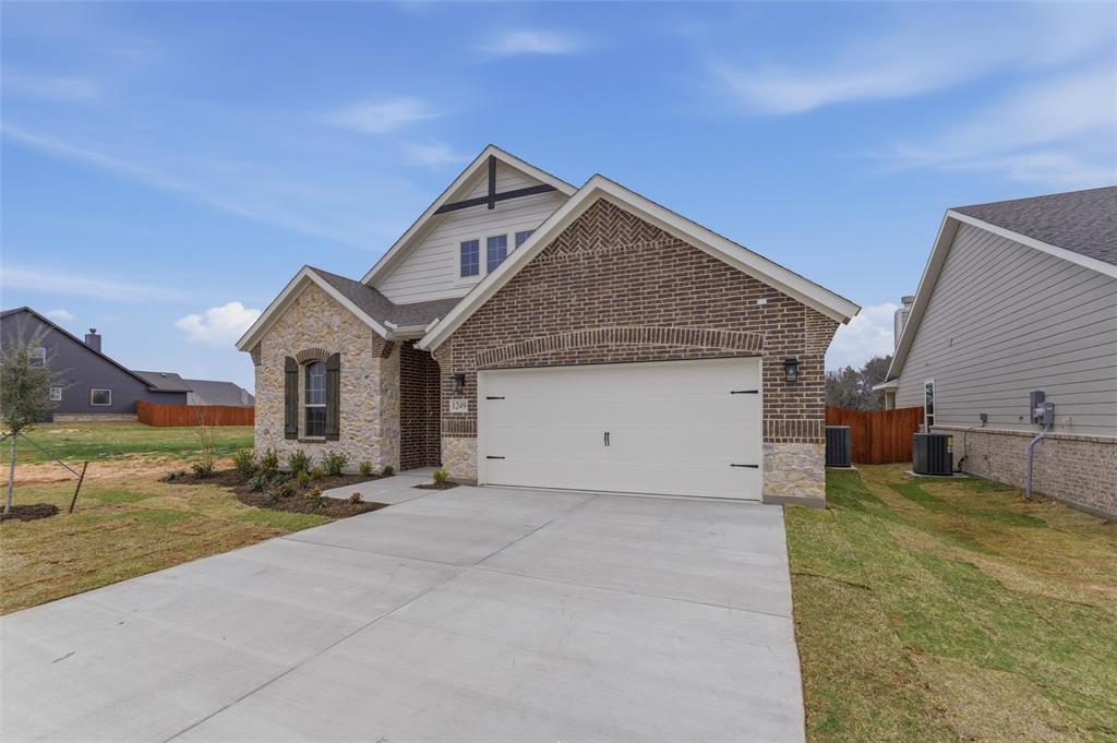 1249 Sabine River Lane Springtown, TX 76082 - Photo 3 of 23