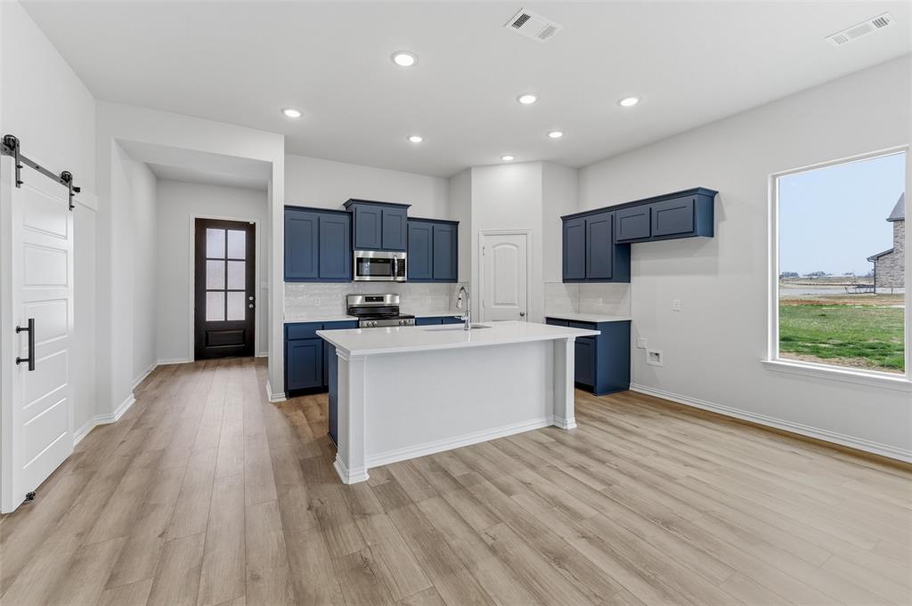 1249 Sabine River Lane Springtown, TX 76082 - Photo 9 of 23