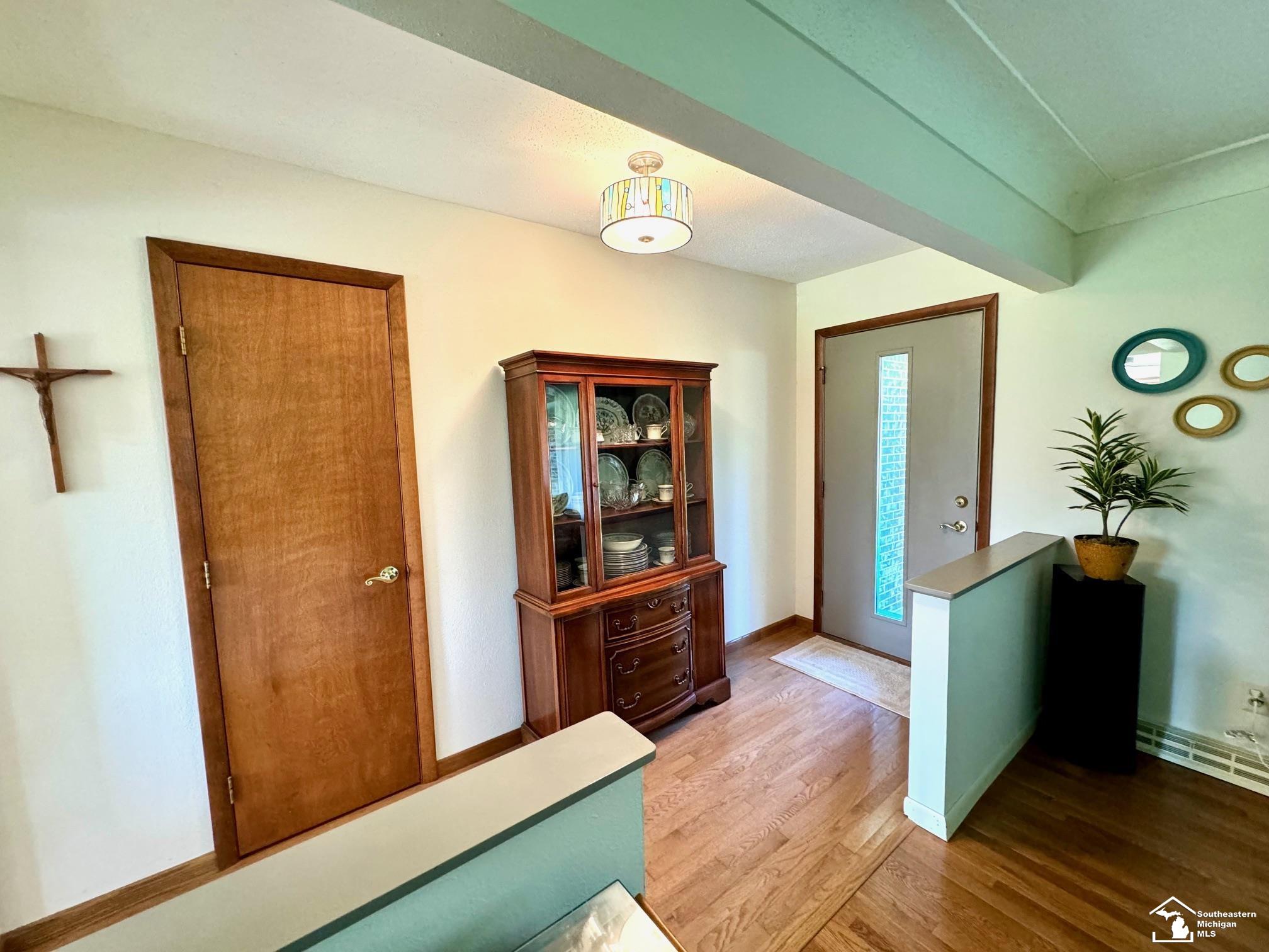 9601 Crabb Road Temperance, MI 48182 - Photo 4 of 35 Gallery Image 4