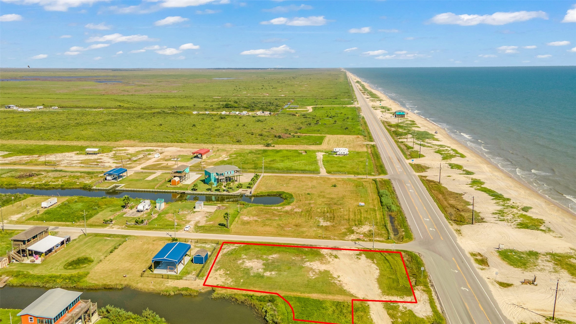 1011 Mabry Crystal Beach, TX 77650 - Photo 6 of 12 a view of an indoor swimming pool