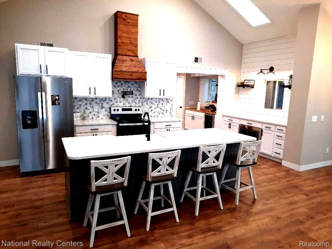4823 Kokosing Road Hale, MI 48739 - Photo 22 of 54 large breakfast island