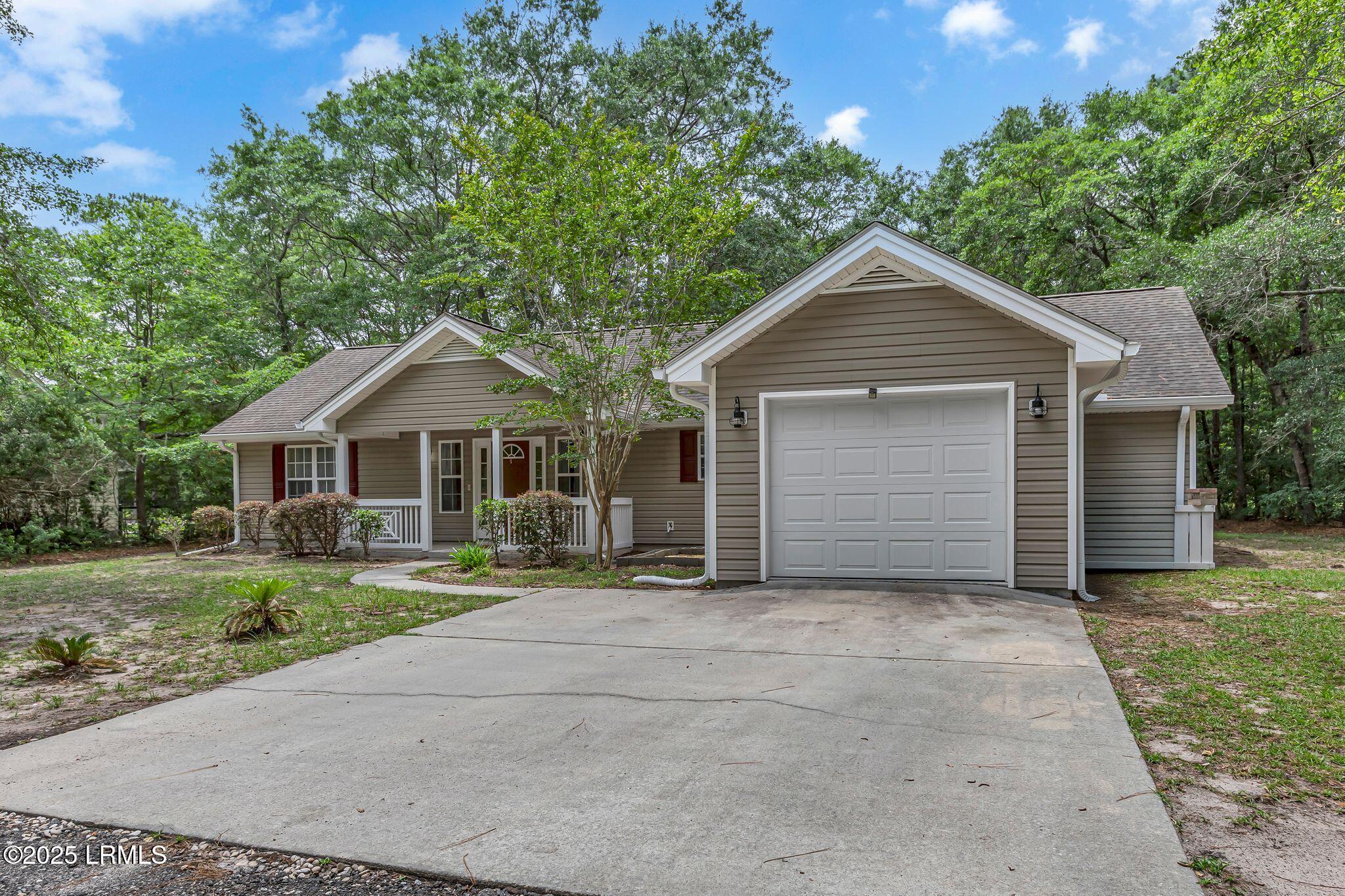 695 Sams Point Road Beaufort, SC 29907 - Photo 1 of 22 dp2505292-1002
