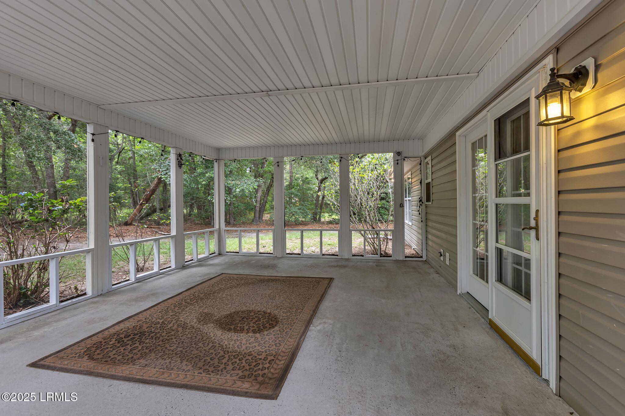695 Sams Point Road Beaufort, SC 29907 - Photo 18 of 22 dp2505292-1023