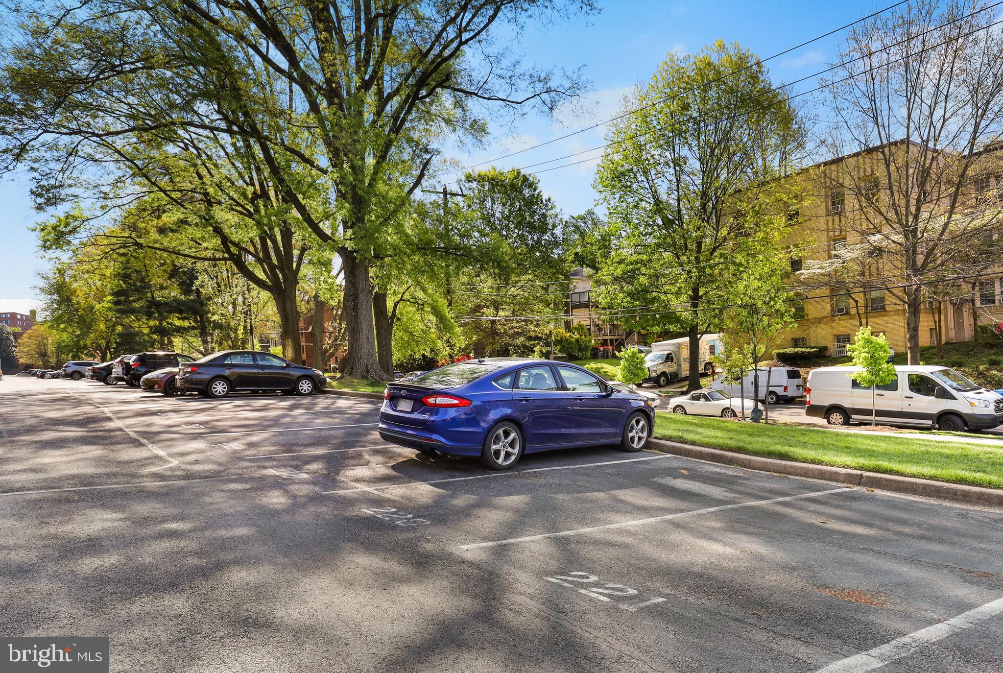 4000 Tunlaw Road Northwest, Unit 327 Washington, DC 20007 - Photo 33 of 46 Gallery Image 33