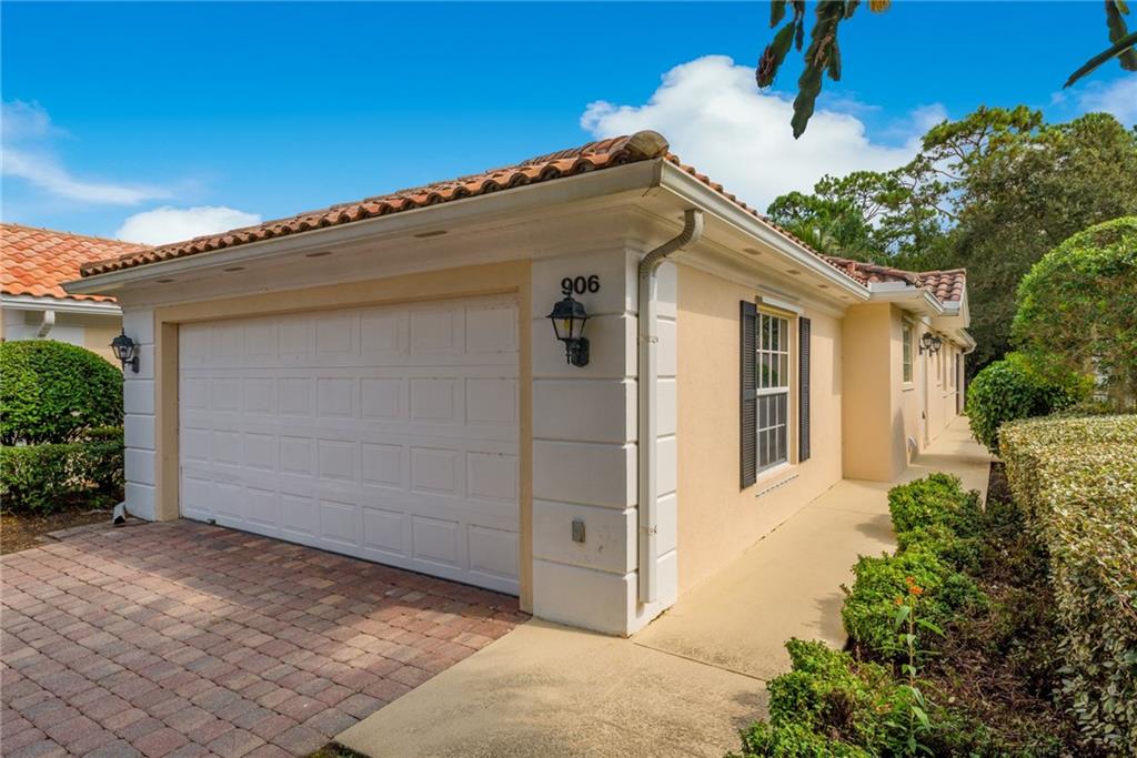 906 Southwest Balmoral Trace Stuart, FL 34997 - Photo 1 of 20 Gallery Image 1
