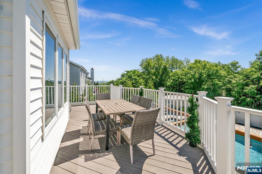 22 Fox Boro Road Wayne, NJ 07470 - Photo 18 of 50
