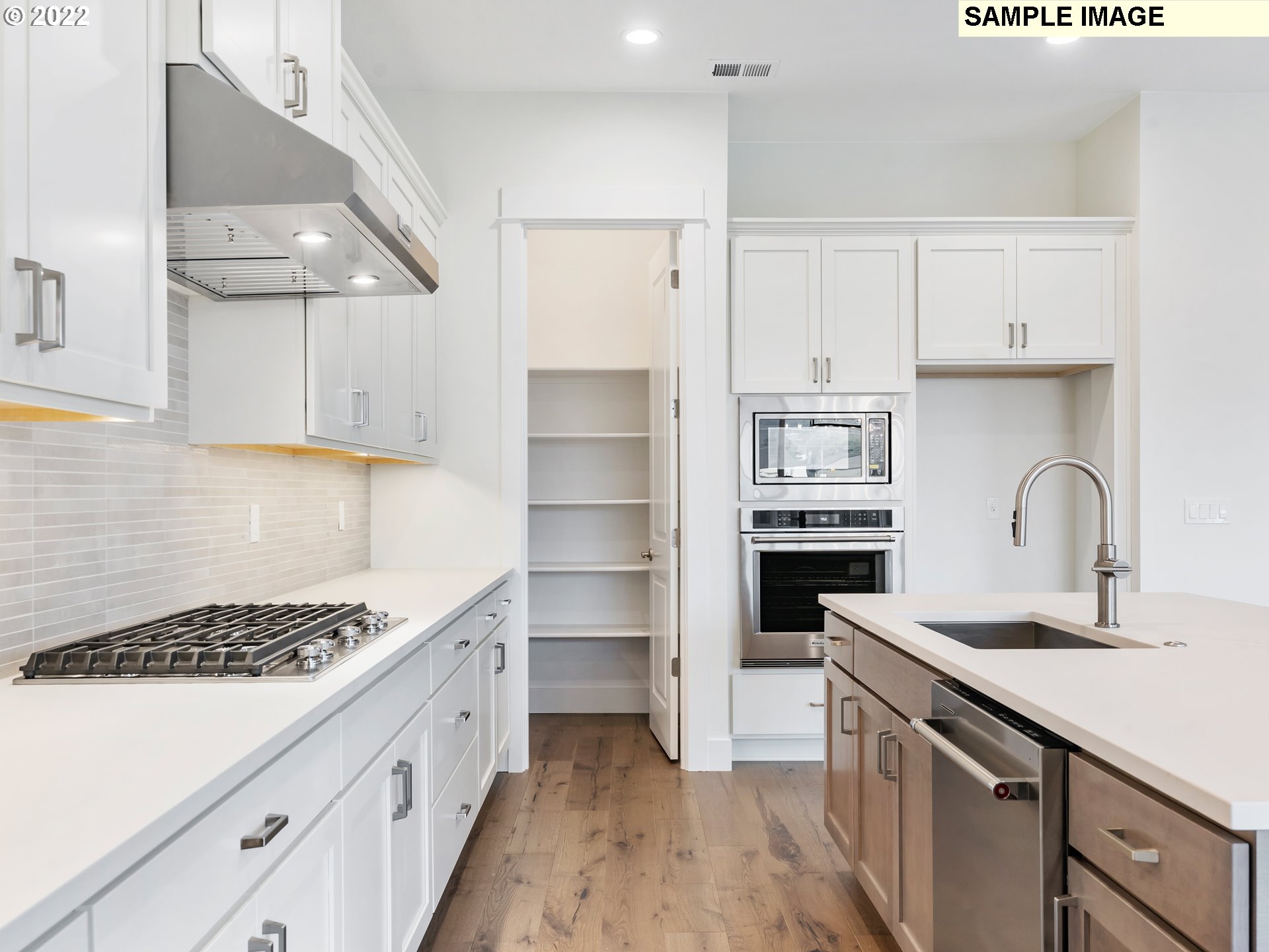 15819 Northwest Ridgeline Street, Unit L50 Portland, OR 97229 - Photo 9 of 23 Gallery Image 9