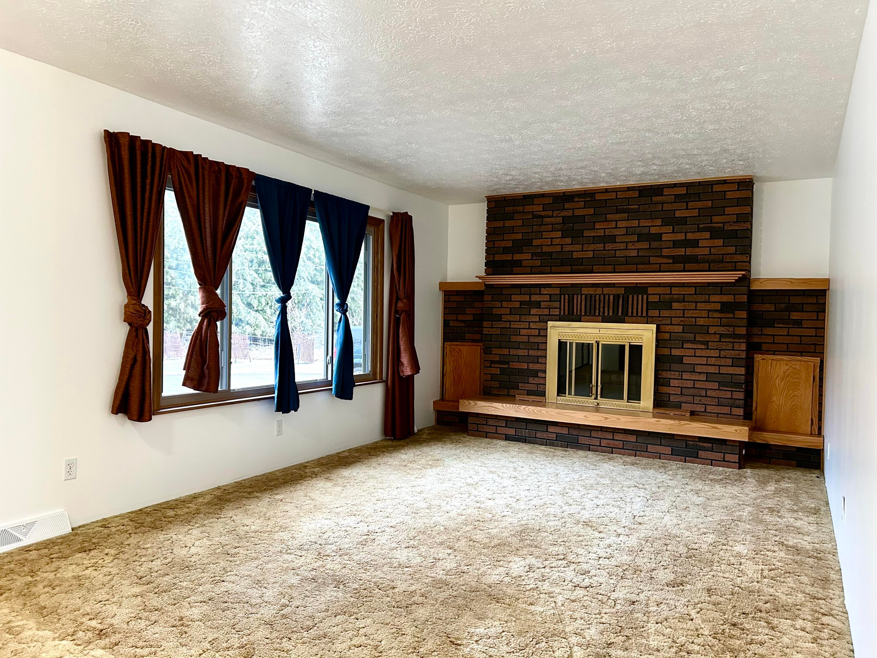 6870 North Spruce Road Spruce, MI 48762 - Photo 3 of 11 Gallery Image 3