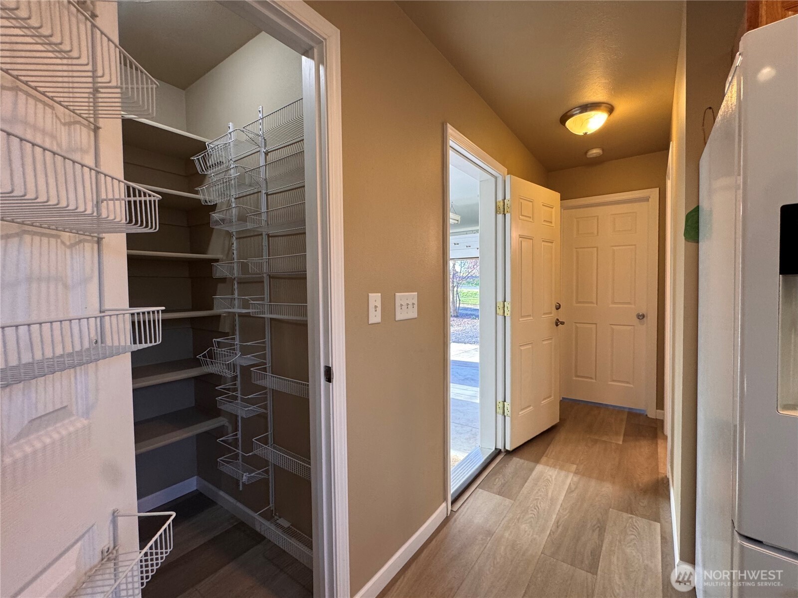 315 North Spangle Avenue Spangle, WA 99031 - Photo 12 of 38