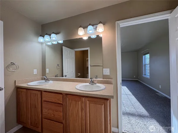 $450,000 | 315 North Spangle Avenue, Spangle, WA 99031