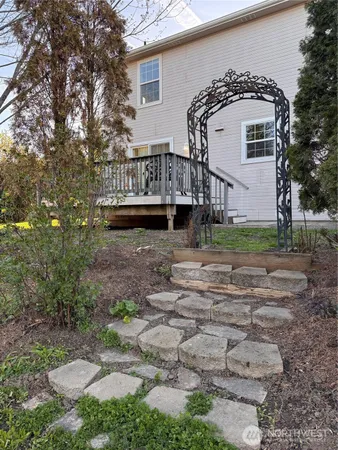 $450,000 | 315 North Spangle Avenue, Spangle, WA 99031
