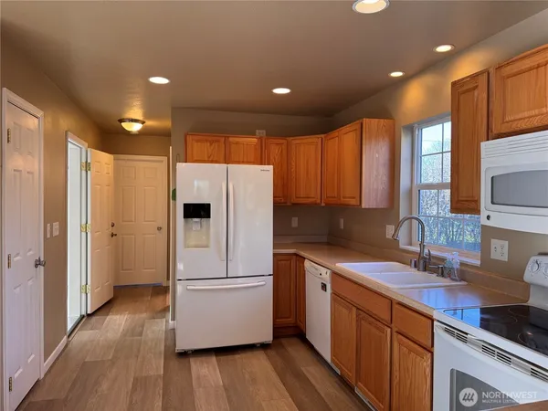 $450,000 | 315 North Spangle Avenue, Spangle, WA 99031