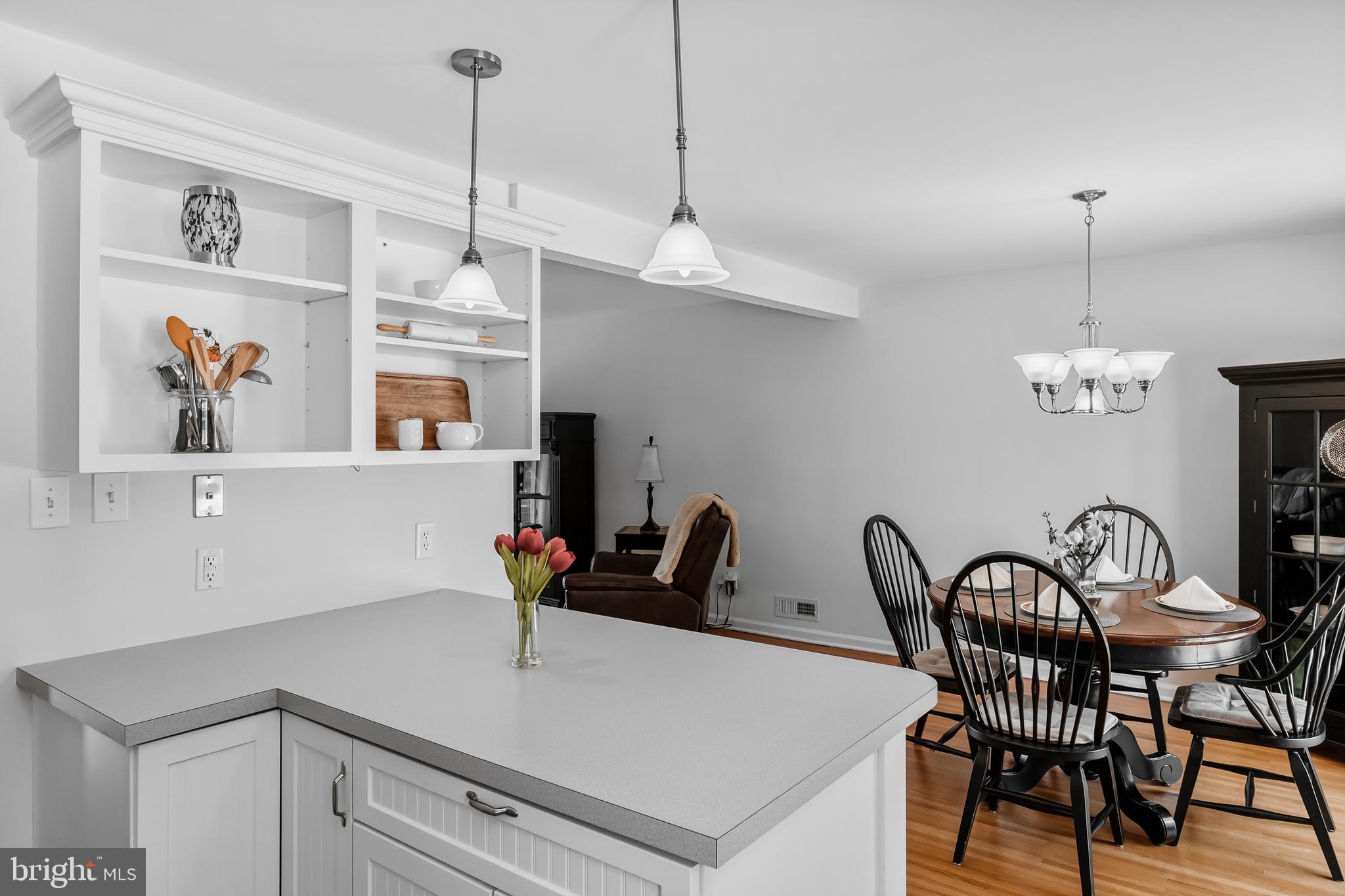 26 Hunter Drive Delran, NJ 08075 - Photo 14 of 36 Kitchen/Dining