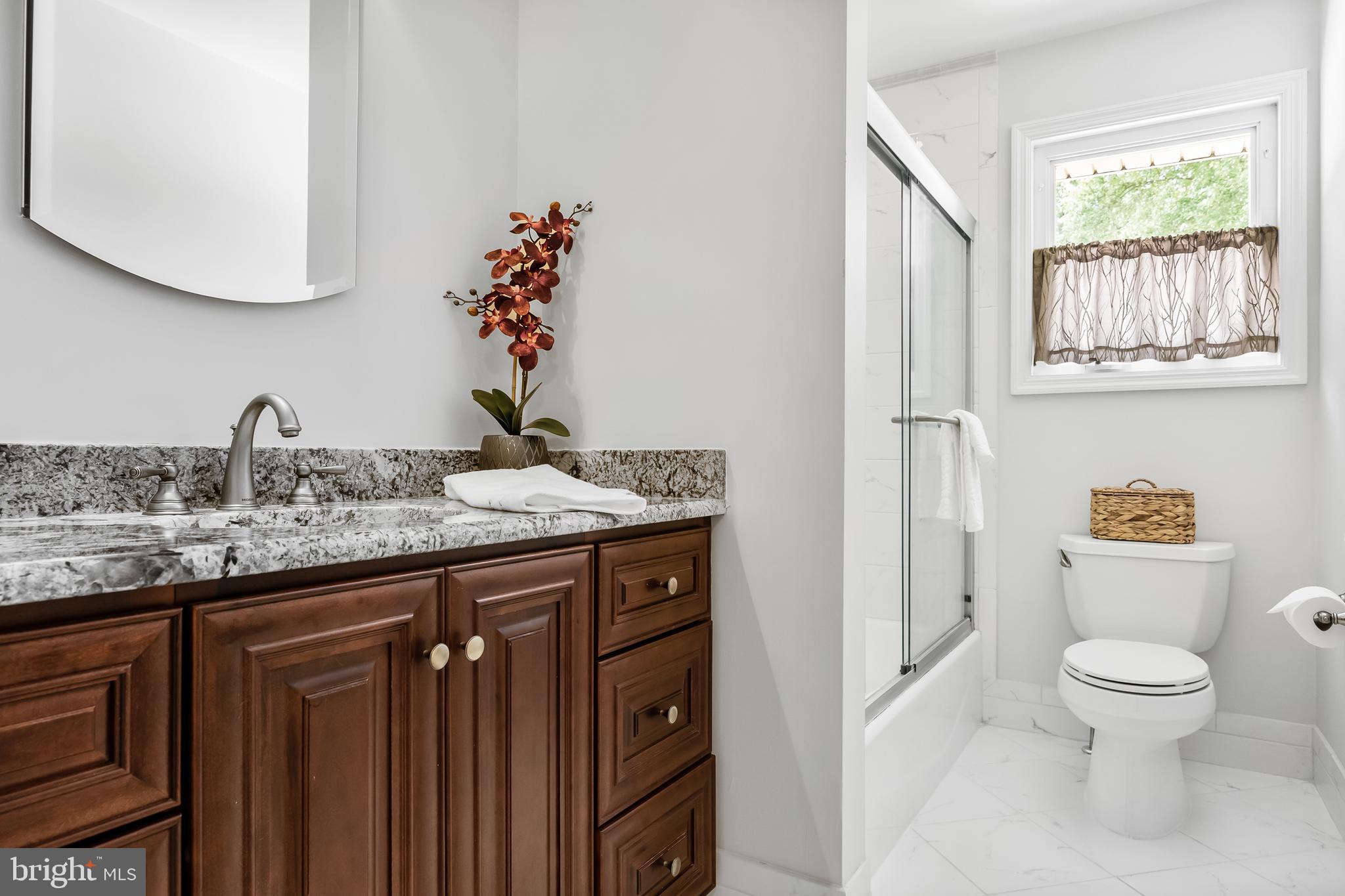 26 Hunter Drive Delran, NJ 08075 - Photo 19 of 36 Bathroom