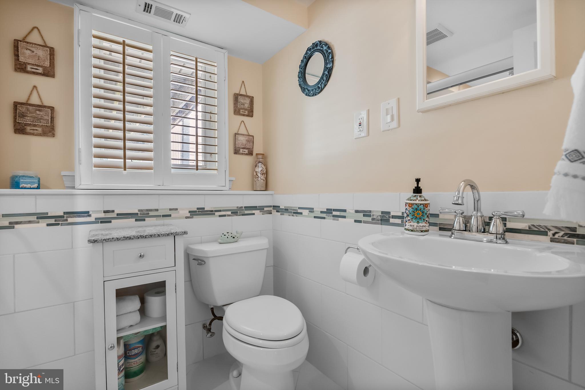 26 Hunter Drive Delran, NJ 08075 - Photo 28 of 36 Bathroom on Lower Level