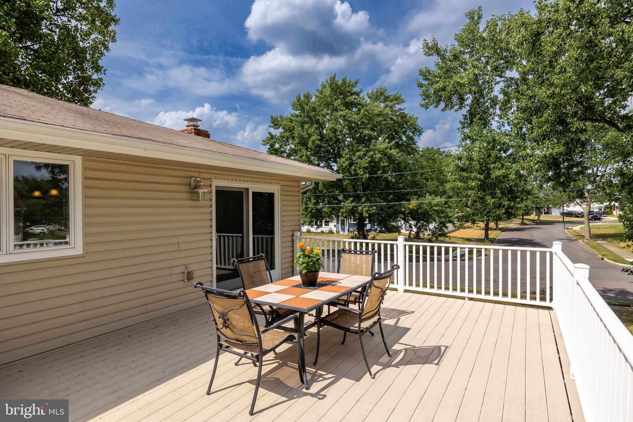 26 Hunter Drive Delran, NJ 08075 - Photo 32 of 36 Deck