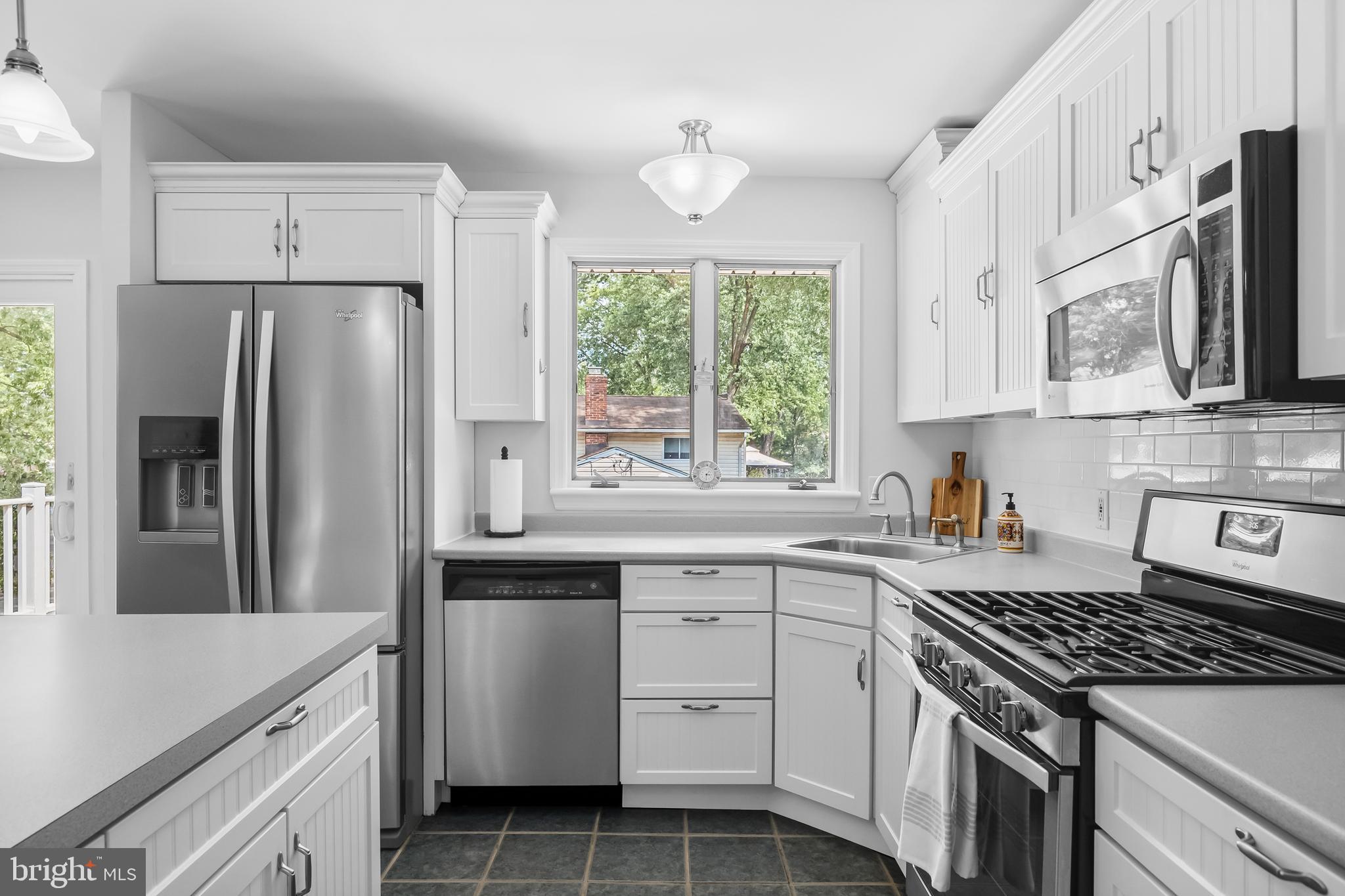 26 Hunter Drive Delran, NJ 08075 - Photo 10 of 36 Kitchen